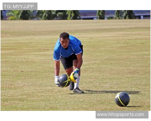科学足球中的耐力训练技巧与方法探讨与实践分享 科学足球中的耐力训练技巧与方法探讨与实践分享
