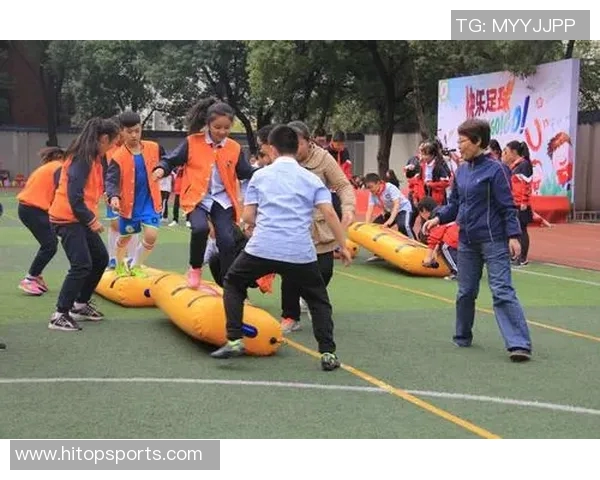 卷毛长发的足球明星如何在绿茵场上展现独特魅力与风采 卷毛长发的足球明星如何在绿茵场上展现独特魅力与风采