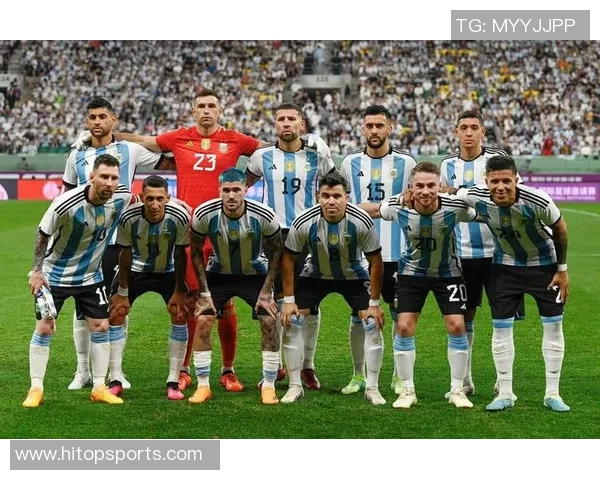 巴拿马足球明星的崛起与国家足球发展的故事探讨