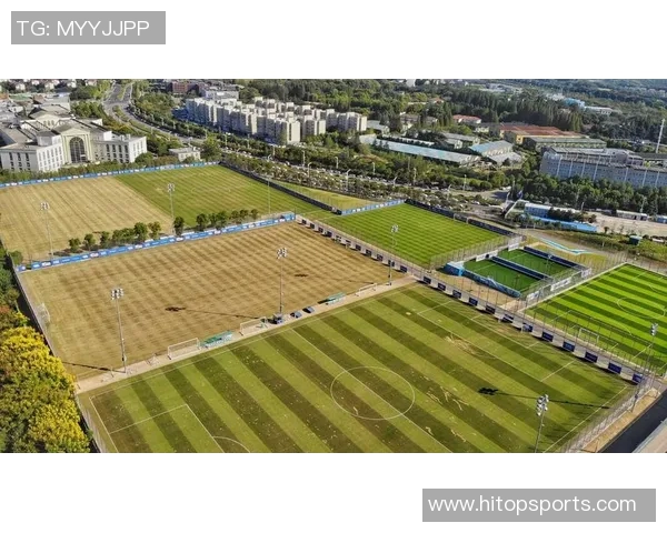 深圳足球队的盯防革新探索与实践全景解析 深圳足球队的盯防革新探索与实践全景解析